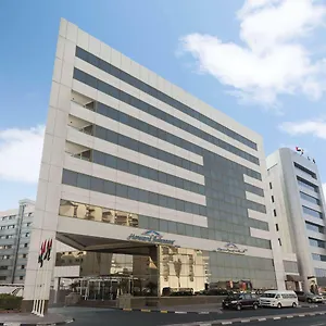 *** فندق هاورد جونسون بر الإمارات العربية المتحدة